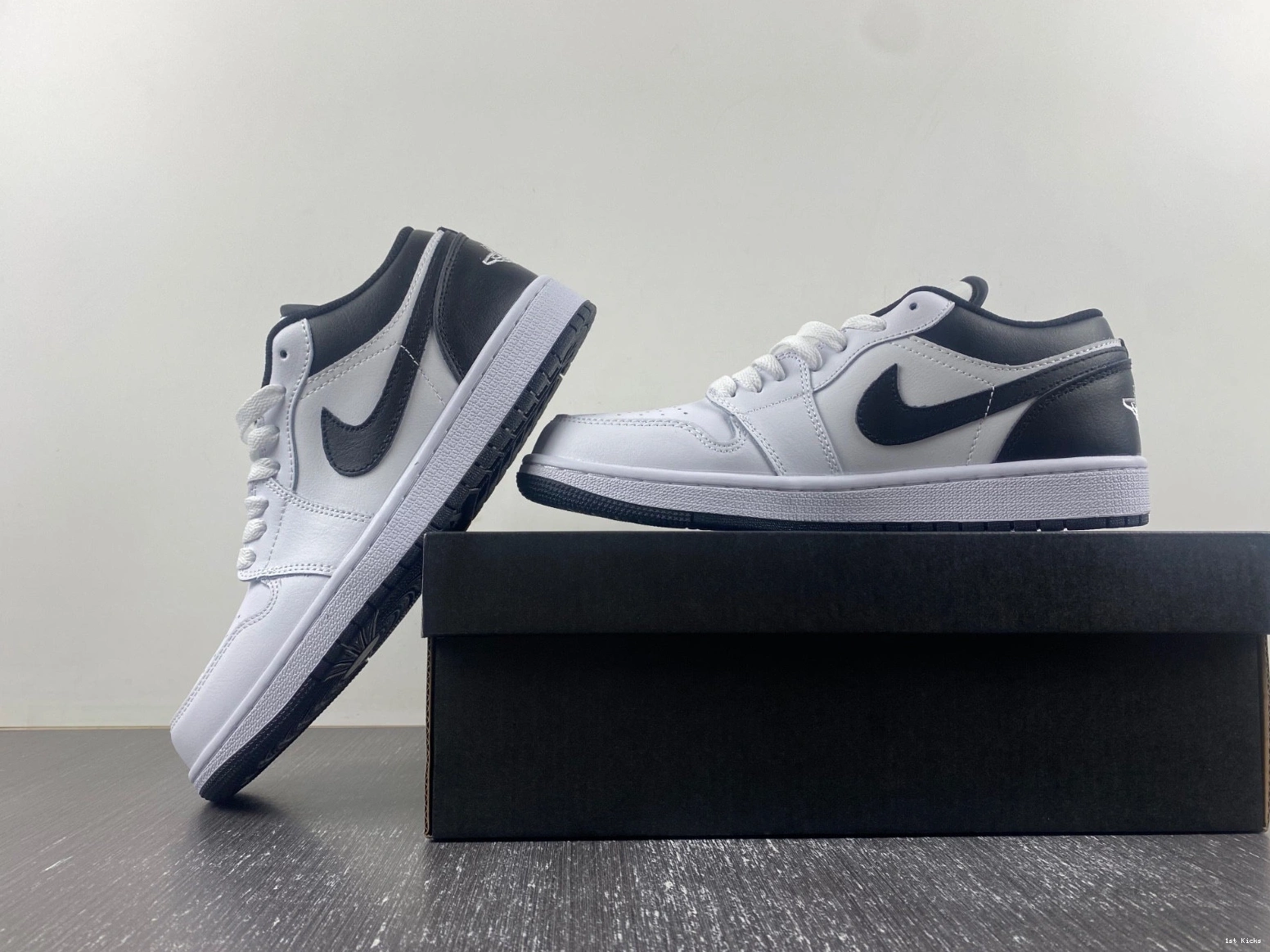 Black 1 553558-132 Low - Jordan White Men's 1028